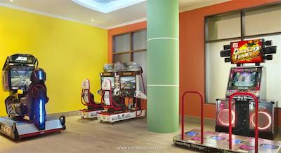 دوبلتری بای هیلتون ریزورت اند سپا مرجان آیلند