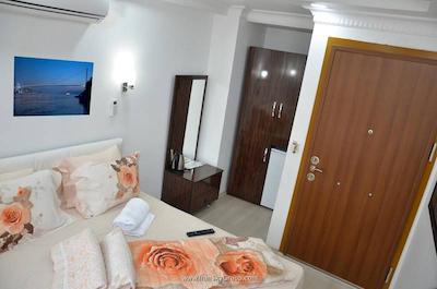 ایاسوفیا دلوکس آپارت