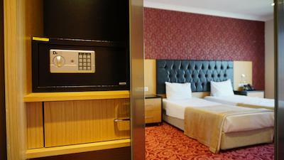 ویس هتل آکادمیک کناکلاما اسپا اند کنفرانس