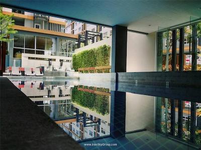 د گرس سرویسد سوئیتس