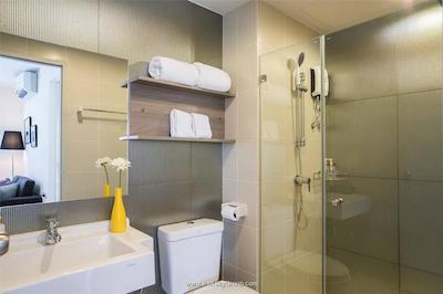 د گرس سرویسد سوئیتس