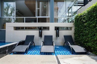 د گرس سرویسد سوئیتس