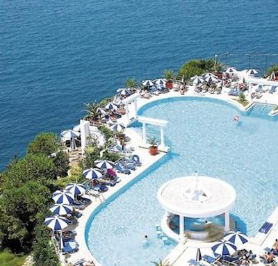 کرومار هتل د لوکس