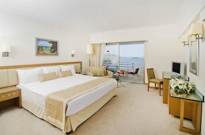 کرومار هتل د لوکس