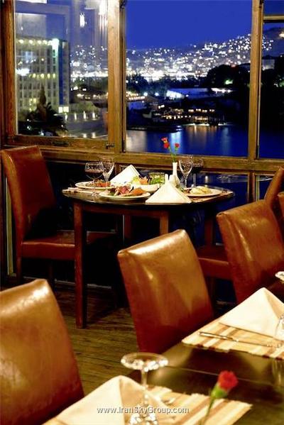 کرومار هتل د لوکس