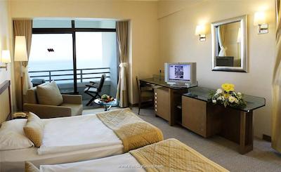 کرومار هتل د لوکس