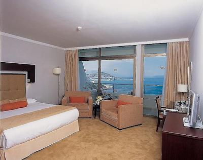 کرومار هتل د لوکس