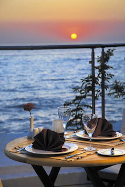 کرومار هتل د لوکس