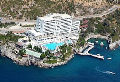 کرومار هتل د لوکس