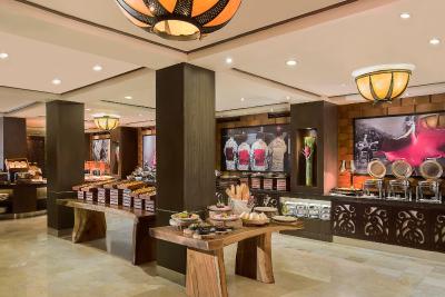 ملیá بلی-تاه گاردن ویللس