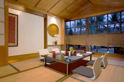 ملیá بلی-تاه گاردن ویللس