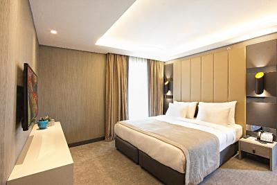 سیتی لافت هتل آتاشهیر