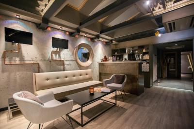 سیتی لافت هتل آتاشهیر