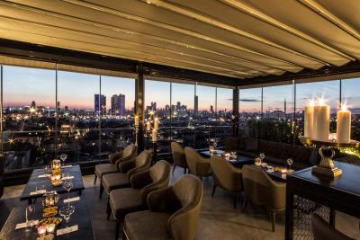 سیتی لافت هتل آتاشهیر