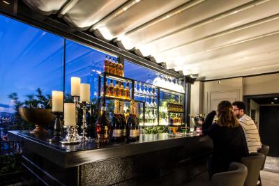 سیتی لافت هتل آتاشهیر