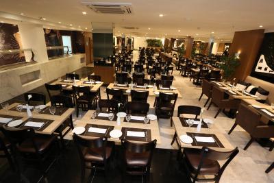 ریل رگنکی پلس هتل