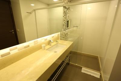 ریل رگنکی پلس هتل