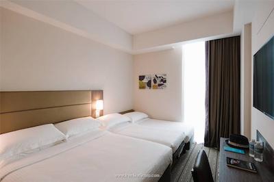 دستینیشن سنگاپور بیچ رود