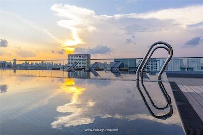 دستینیشن سنگاپور بیچ رود