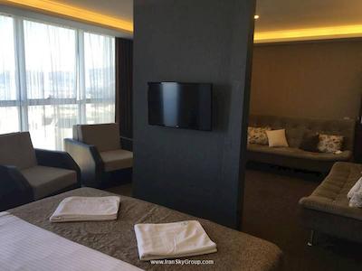 ریل لایف اخکلوسیو