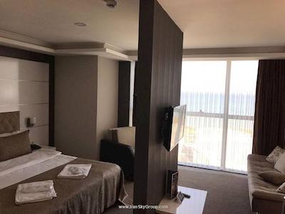 ریل لایف اخکلوسیو