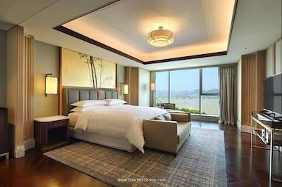 شرتن گرند هنگژو بینجینگ هتل