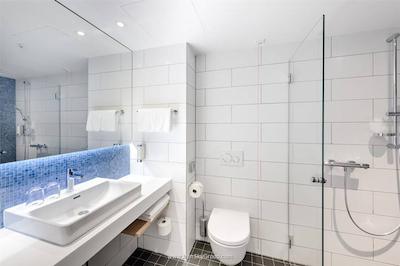 هلیدی این اکسپرس برلین-الخندرپلتز