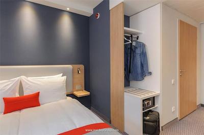 هلیدی این اکسپرس برلین-الخندرپلتز