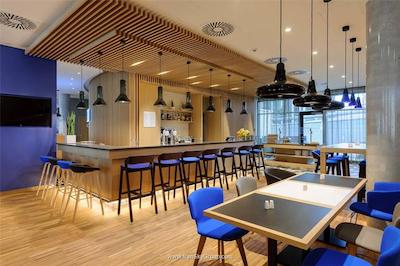 هلیدی این اکسپرس برلین-الخندرپلتز