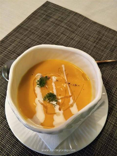 8 آرت هتل