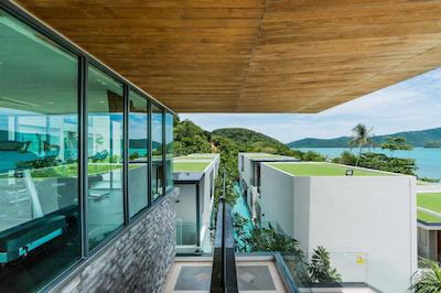 می بیچ رسرت