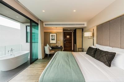 می بیچ رسرت