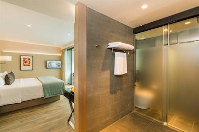 می بیچ رسرت