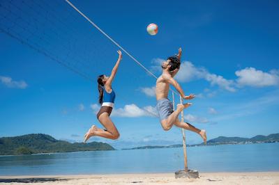 می بیچ رسرت