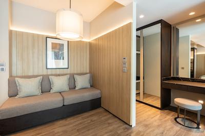 می بیچ رسرت