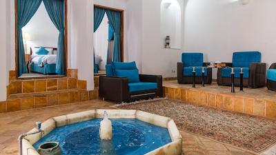 هتل لاله یزد