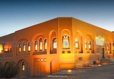 هتل لاله یزد