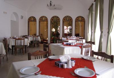 هتل لاله یزد