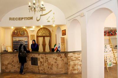 هتل لاله یزد