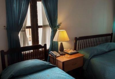 هتل لاله یزد