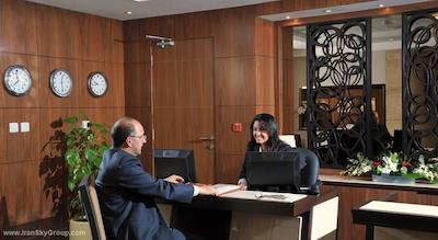 اگزکیوتیو سوئیتس بای موروج گلوریا