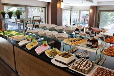 ریوا هتل تکسیم