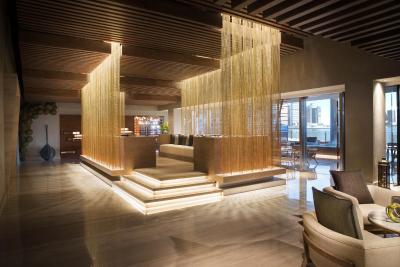 رنسانس داون تاون هتل دوبی