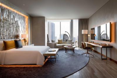 رنسانس داون تاون هتل دوبی