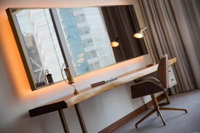 رنسانس داون تاون هتل دوبی