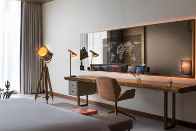 رنسانس داون تاون هتل دوبی