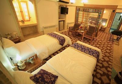 هتل باغ مشیر الممالک