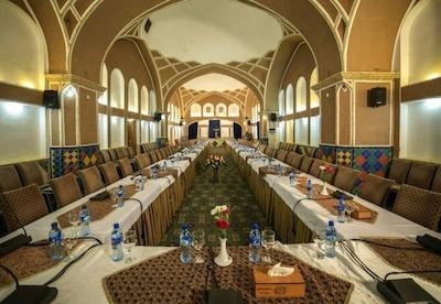 هتل باغ مشیر الممالک