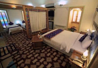 هتل باغ مشیر الممالک