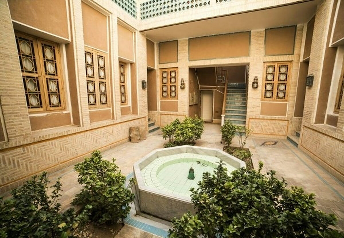 هتل باغ مشیر الممالک
